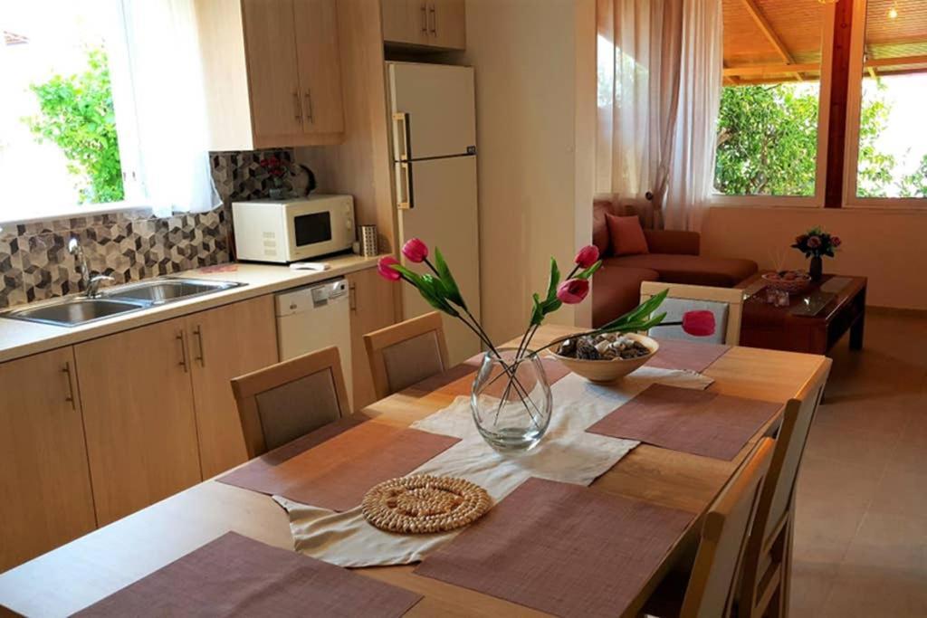 Villa Rania Loutraki Eksteriør bilde